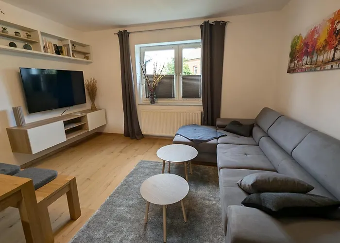 Moderne Ferienwohnung Fuer Bis Zu 6 Personen - Netflix, Ps4, Zentrumsnaehe Und Mehr In Celle